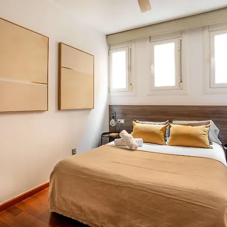 Ronda Sant Pere Private Center 3bedroom B Apartment Barcelona